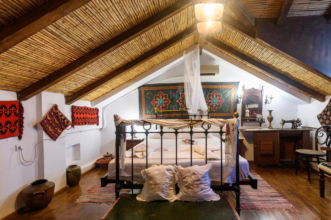 Eros Pittoresque Retreats - Perfect Location, Panoramic Seaview *
