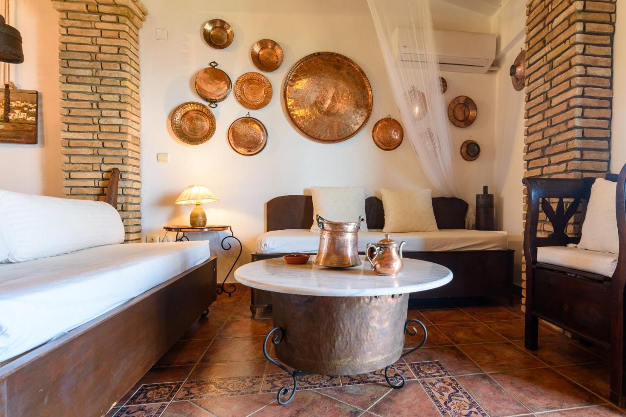 Eros Pittoresque Retreats - Perfect Location, Panoramic Seaview Ferienhaus Koróni