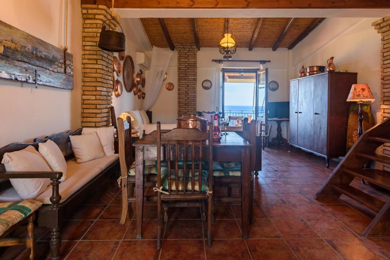 Σπίτι διακοπών Eros Pittoresque Retreats - Perfect Location, Panoramic Seaview