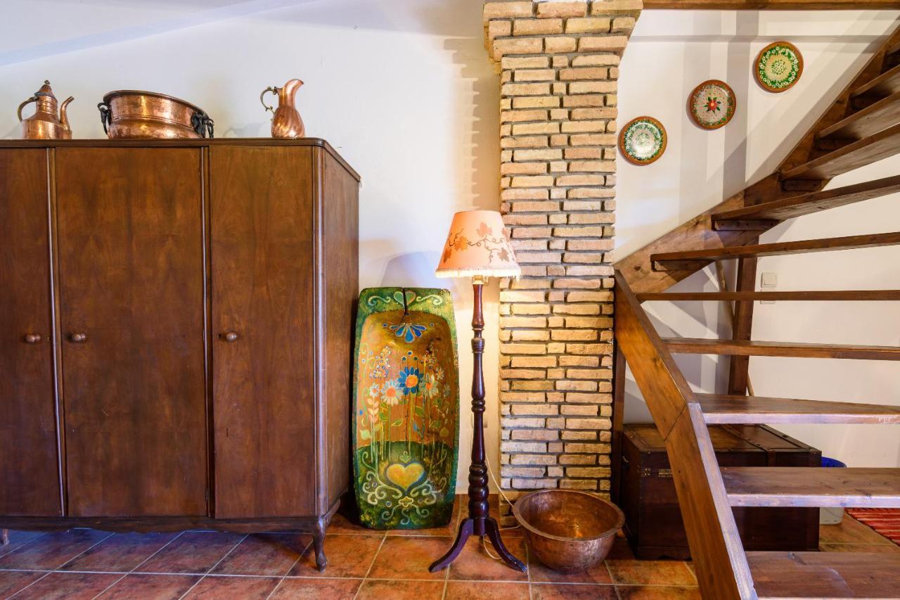 Eros Pittoresque Retreats - Perfect Location, Panoramic Seaview