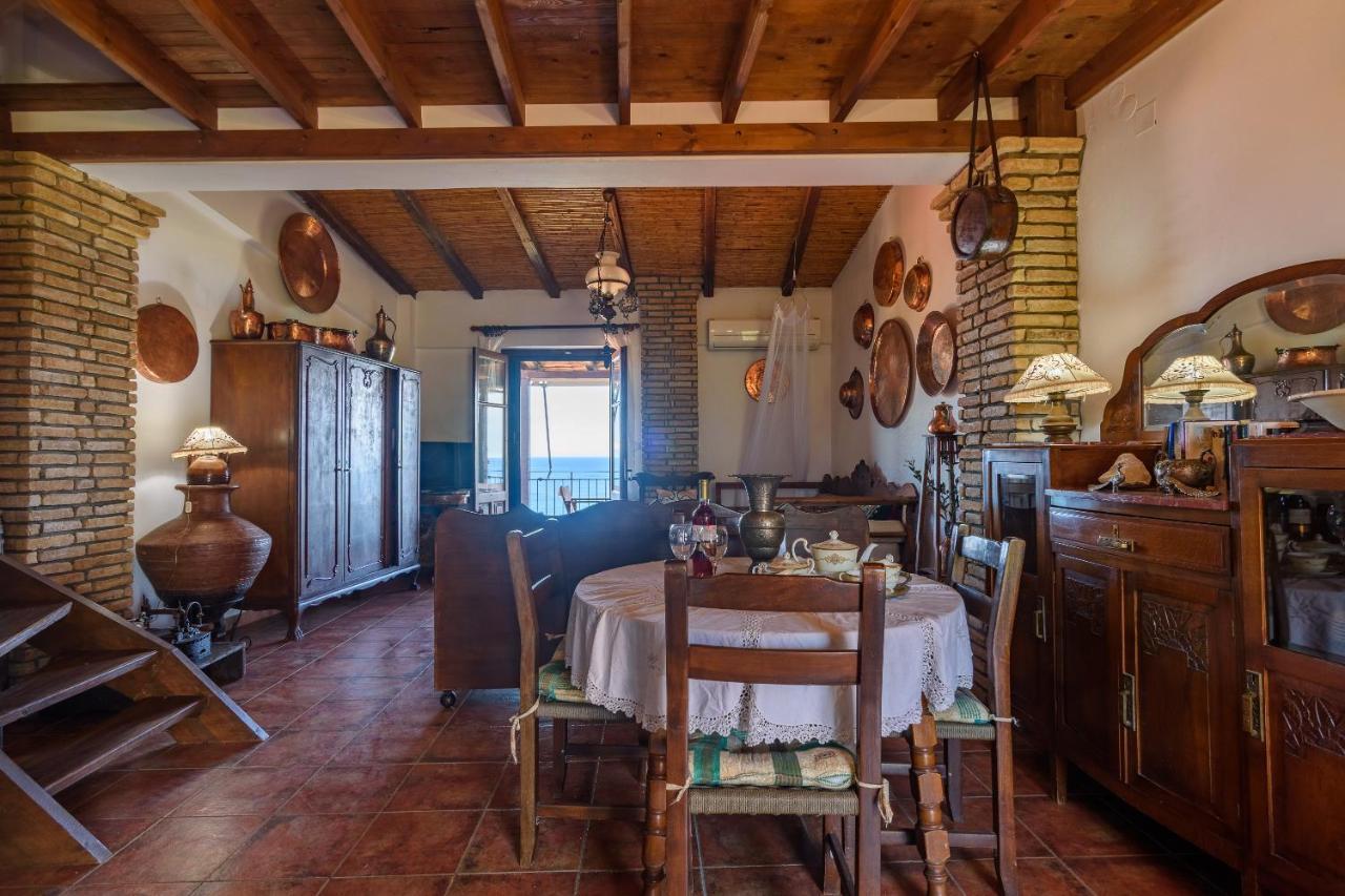 Eros Pittoresque Retreats - Perfect Location, Panoramic Seaview * Koroni (Messinia)